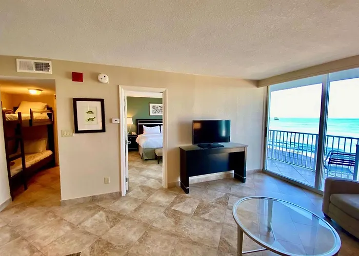 Radisson Suite Hotel Oceanfront