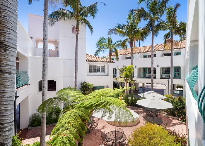 Casablanca Inn