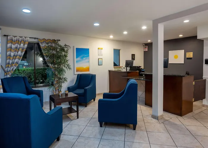 Days Inn By Wyndham Encinitas Moonlight Beach