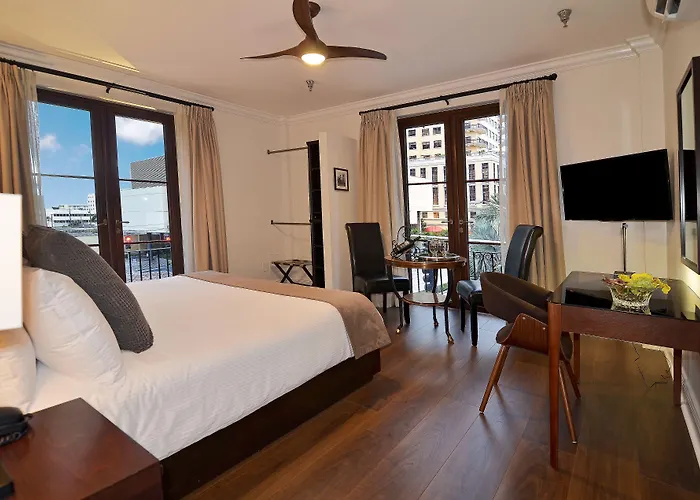 Hotel St. Michel