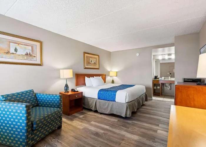 Travelodge By Wyndham Pueblo