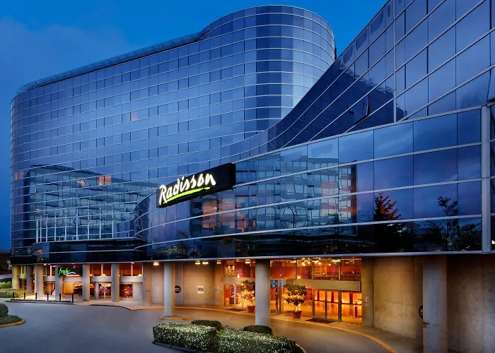 Radisson Hotel Vancouver Airport