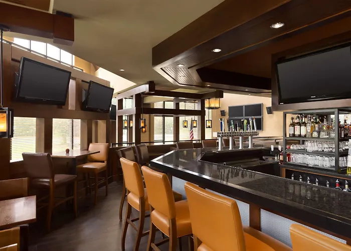 Doubletree By Hilton Bradley International Airport