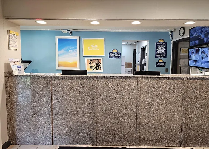 Days Inn By Wyndham College Park Airport Best Road