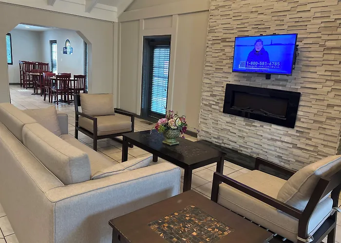 Days Inn By Wyndham College Park Airport Best Road
