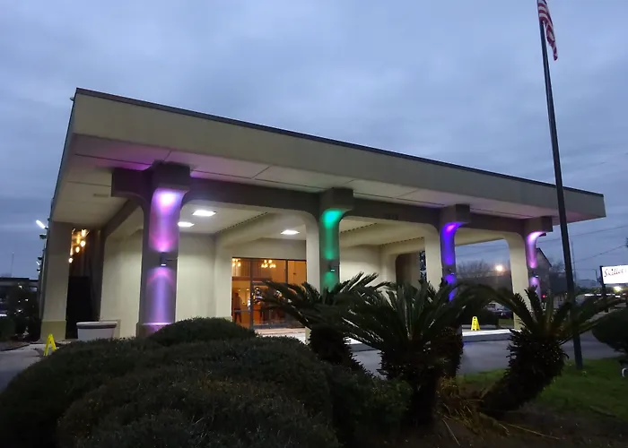 Days Inn By Wyndham Victoria Tx East