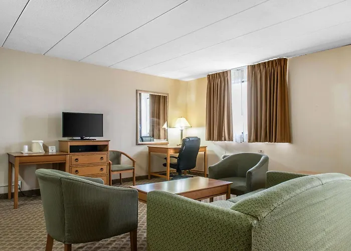 Quality Inn & Suites Fairview - Erie