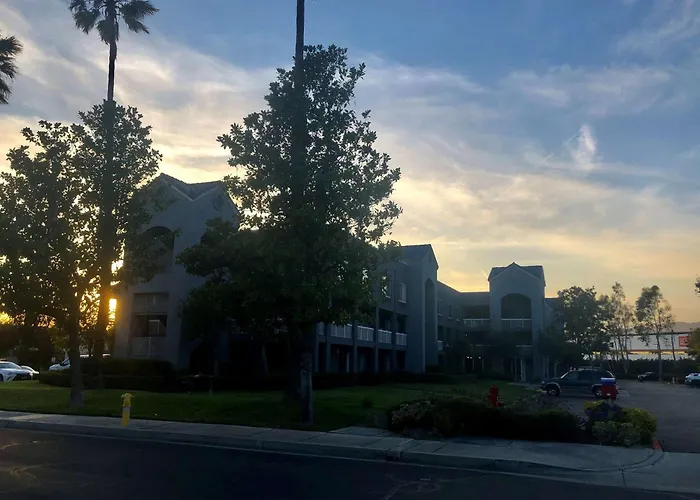 Surestay Hotel By Best Western Ontario Airport