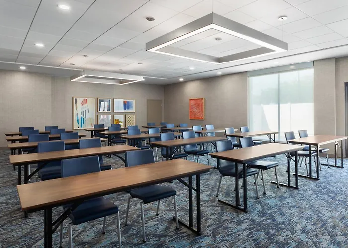 Holiday Inn Express Atlanta Airport - North By Ihg