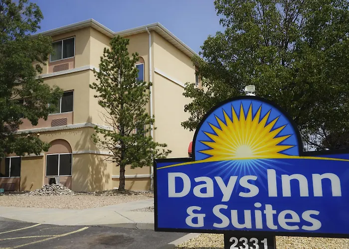 Days Inn & Suites By Wyndham Airport Albuquerque