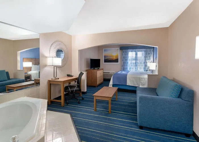 Days Inn By Wyndham Panama City