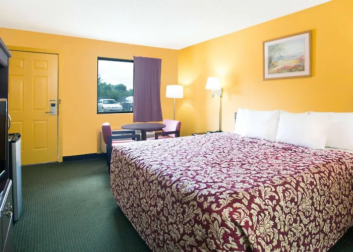 Days Inn By Wyndham Camilla