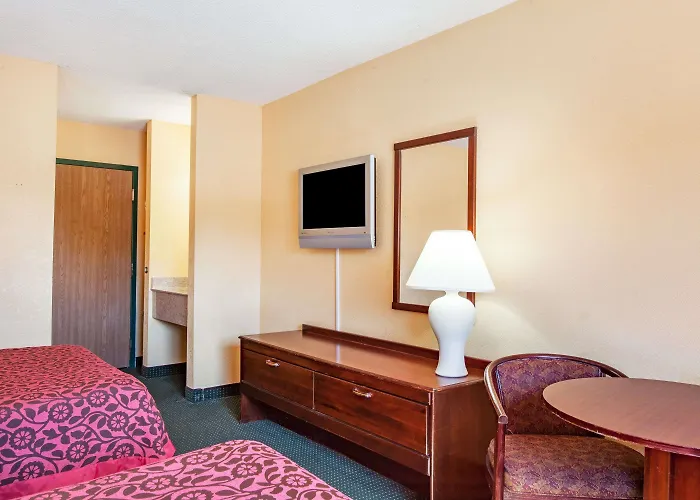 Days Inn By Wyndham Canastota Verona