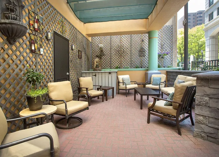 Courtyard Wilmington Downtown