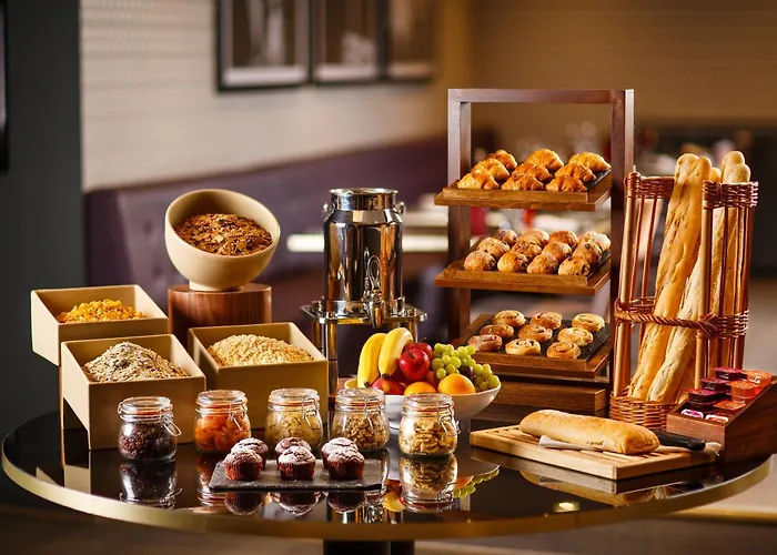 Mercure York Fairfield Manor Hotel