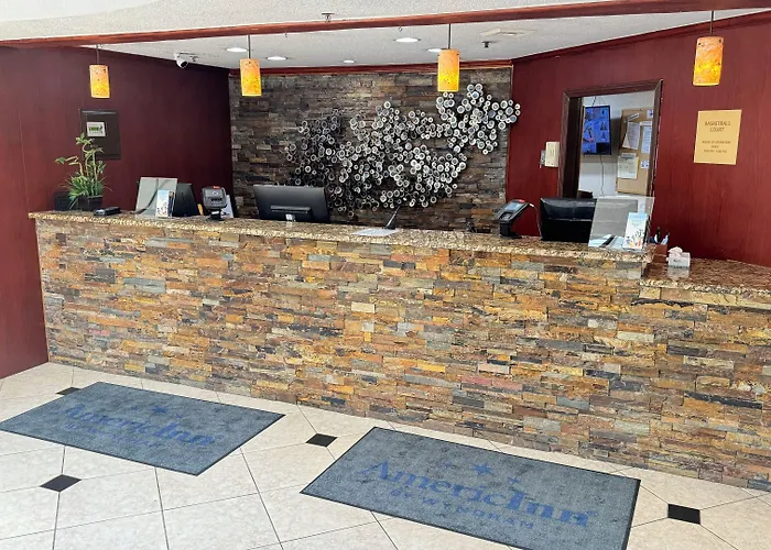 Americinn By Wyndham Grand Rapids Airport North
