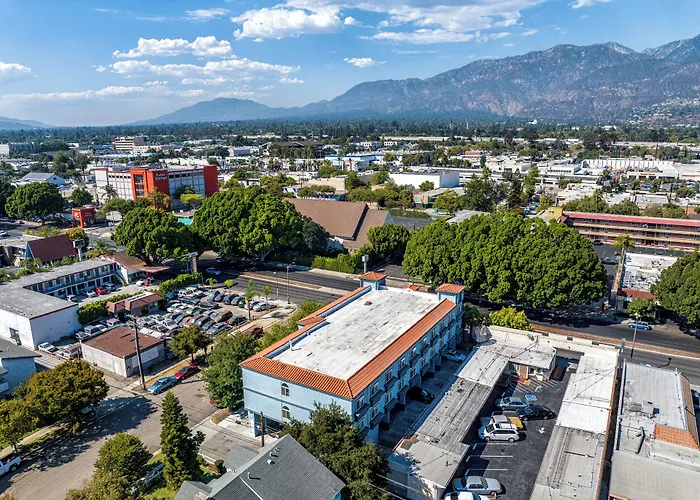 Rodeway Inn & Suites Pasadena