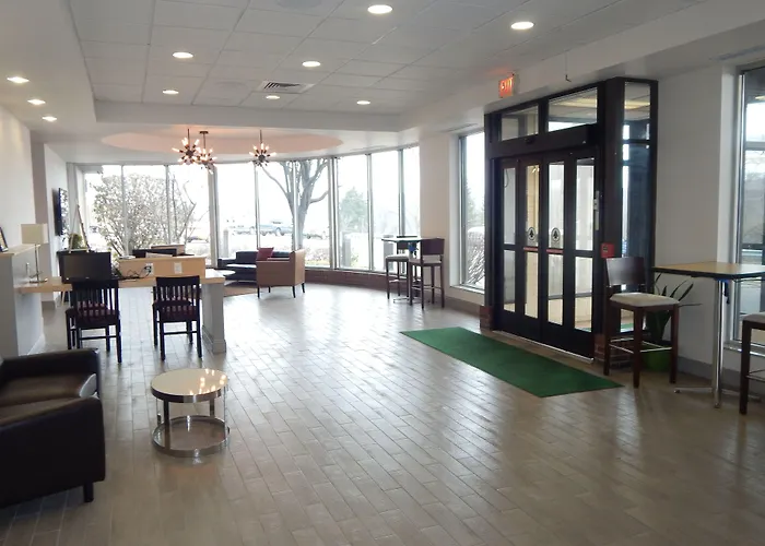 Ramada By Wyndham Beaver Falls