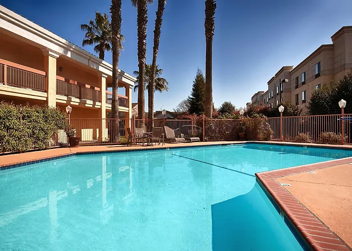 Best Western Palm Court Inn