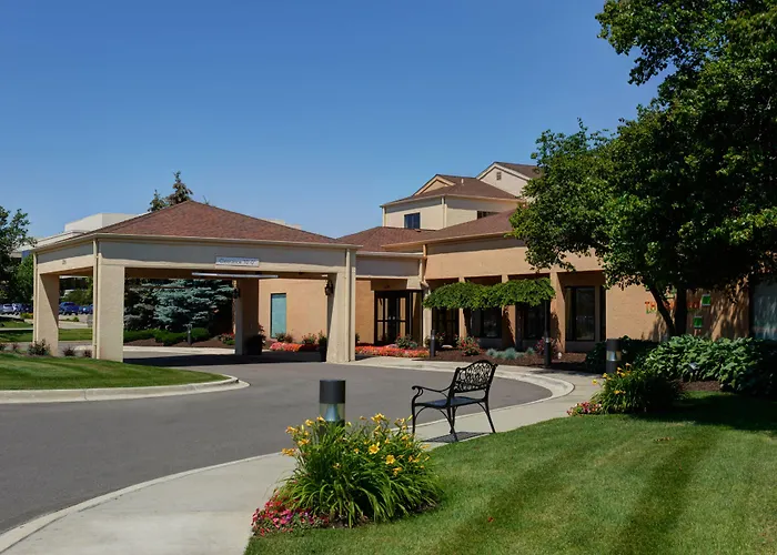 Courtyard By Marriott Detroit Livonia Hotel