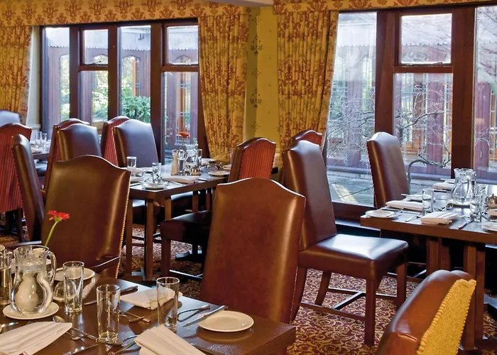 Macdonald Alveston Manor Hotel & Spa