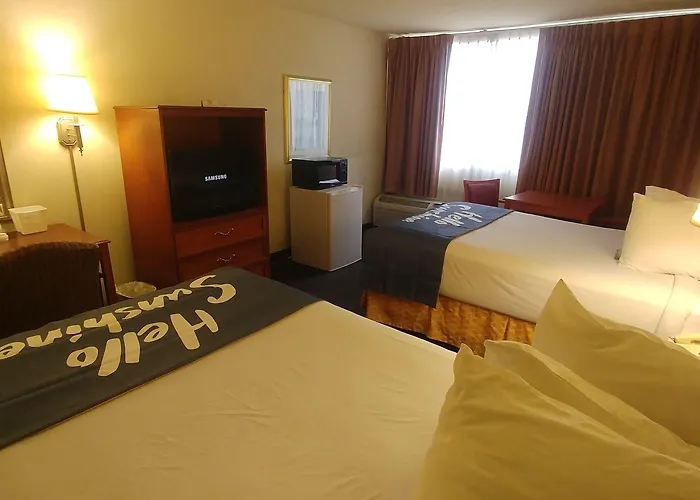 Days Inn By Wyndham Sidney Oh