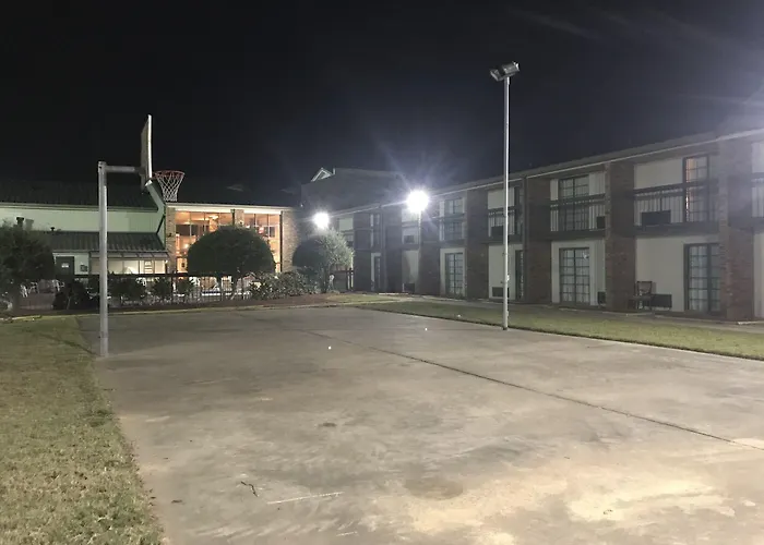 Surestay Plus Hotel By Best Western Greenwood