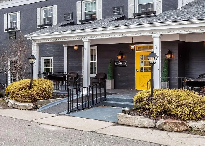 The Aurora Inn Hotel&Event Center