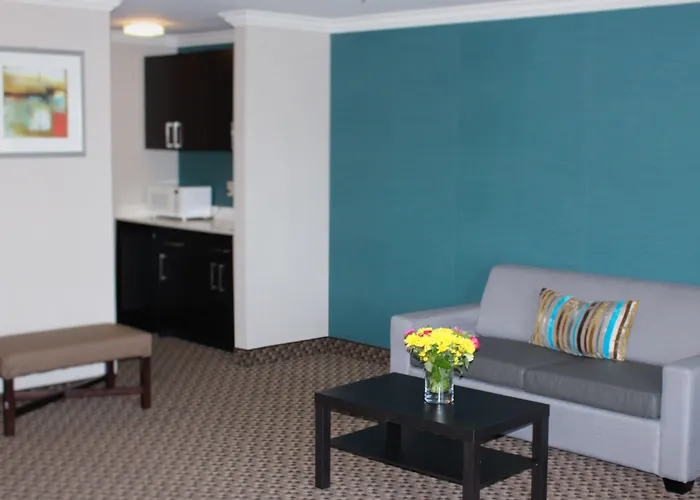 Best Western Plus La Mesa San Diego