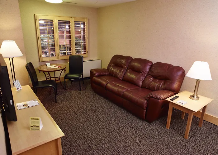 Livinn Hotel Minneapolis North / Fridley