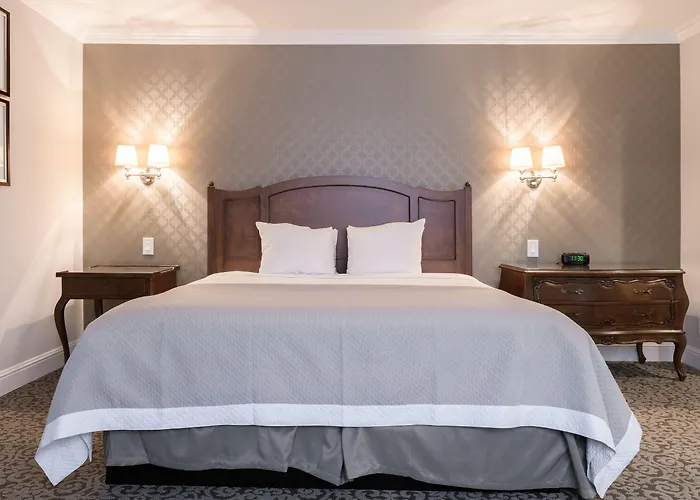 Woodcrest Hotel Cupertino