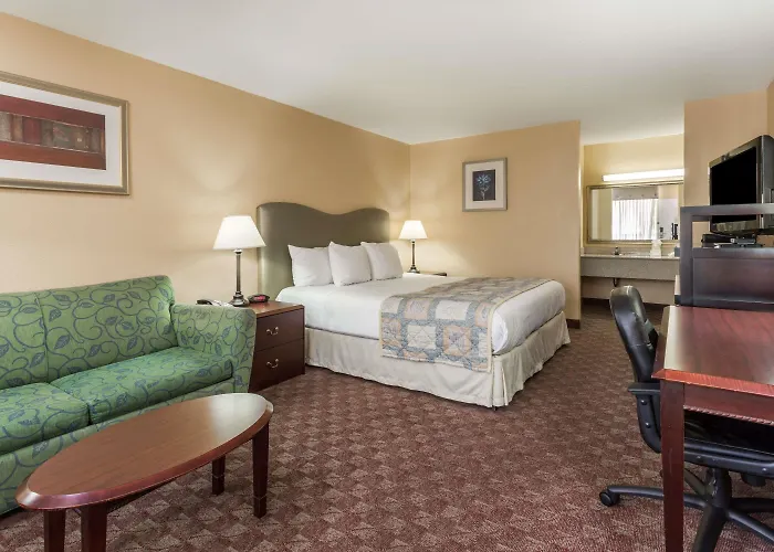 Ramada By Wyndham Altamonte Springs Near I-4