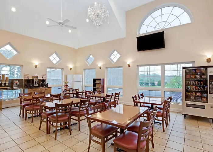 Howard Johnson By Wyndham Blackwood Near Philadelphia