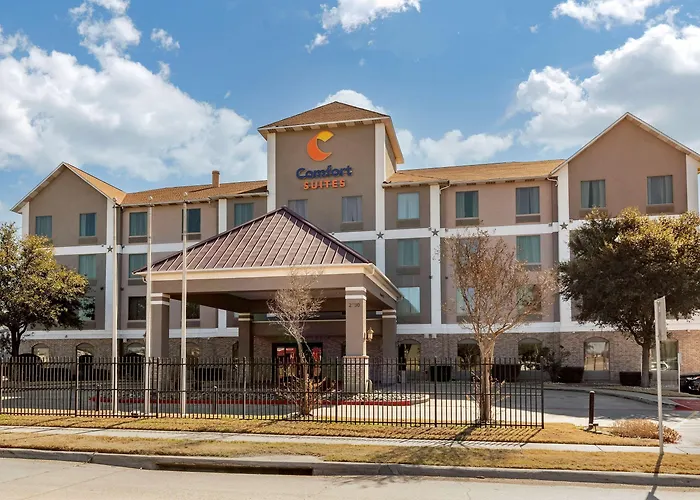 Comfort Suites Waco Near University Area