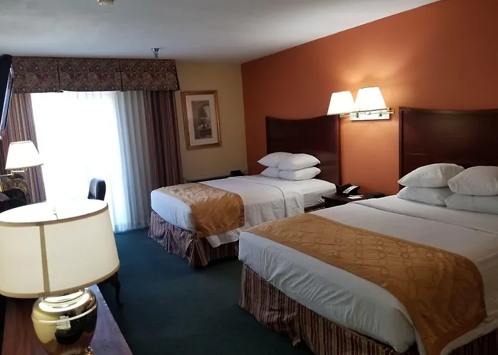 Days Inn & Suites By Wyndham Red Rock-Gallup