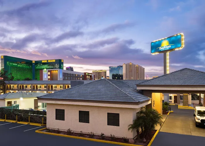 Days Inn By Wyndham Las Vegas Airport Near The Strip