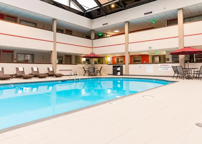 Holiday Inn Brookfield - Milwaukee By Ihg