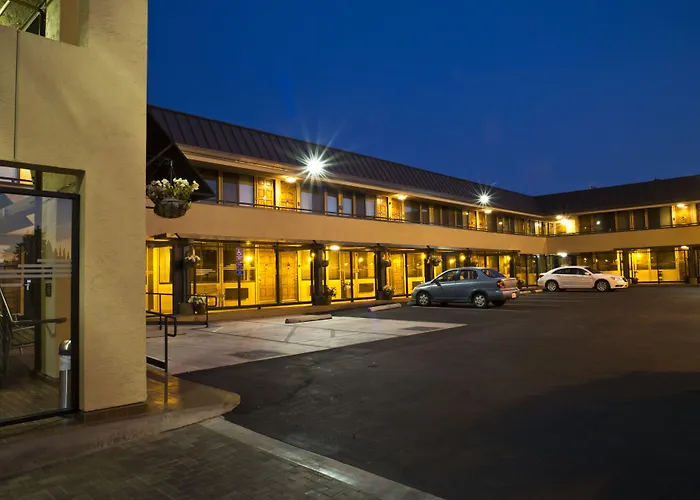Hotel Strata