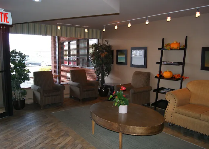 Quality Inn & Suites Pe Trudeau Airport