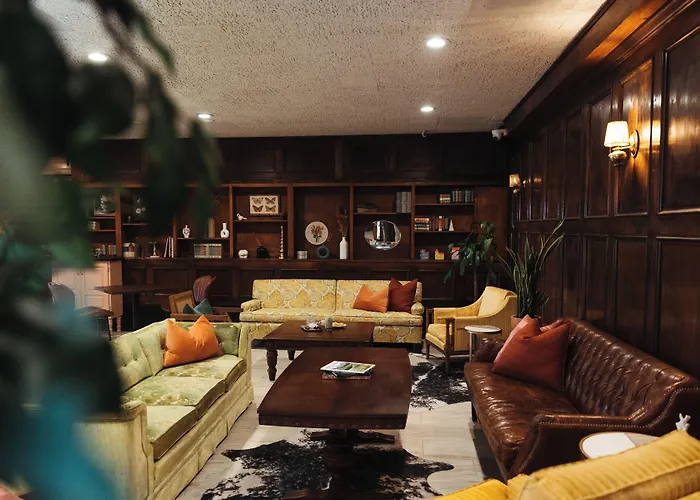 Rodeway Inn And Suites Boulder Broker
