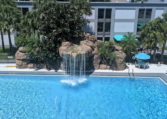 Opal Hotel & Suites (Adults Only)