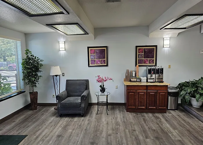 Quality Inn & Suites Vancouver North