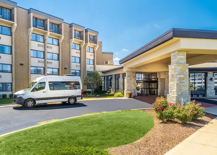 Crowne Plaza Milwaukee Airport By Ihg Hotel