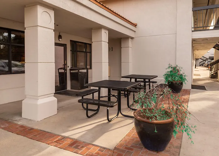 Best Western Vista Inn At The Airport