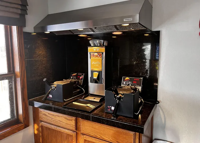Quality Inn & Suites Detroit Lakes