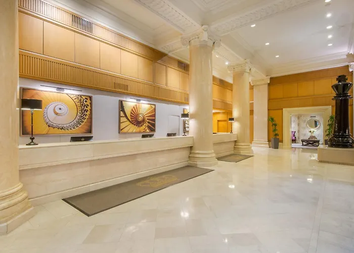 The Omni King Edward Hotel