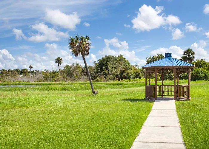 Travelodge By Wyndham Deltona