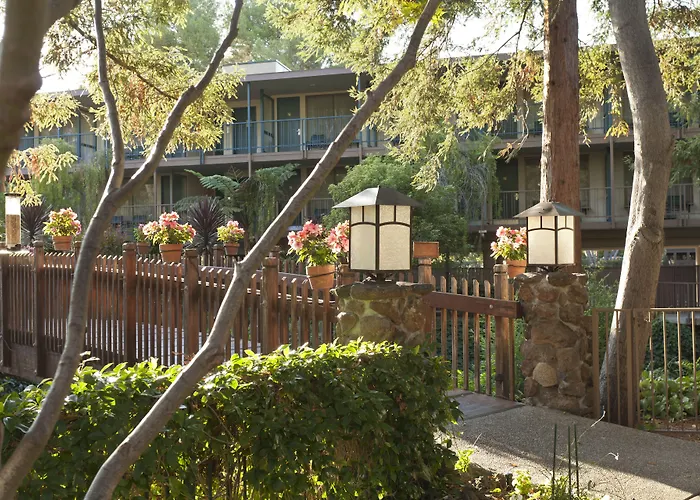 The Creekside Inn