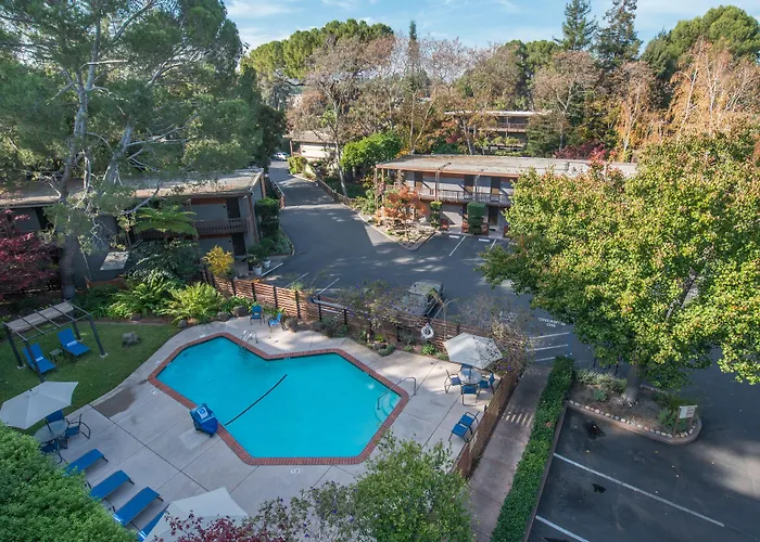 The Creekside Inn