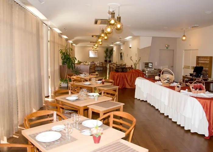 Hotel Rainha D. Amélia, Arts&Leisure